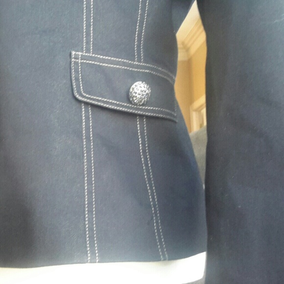 TAHARI ARTHUR LEVINE STRUCTURED DENIM BLAZER - Picture 4 of 7